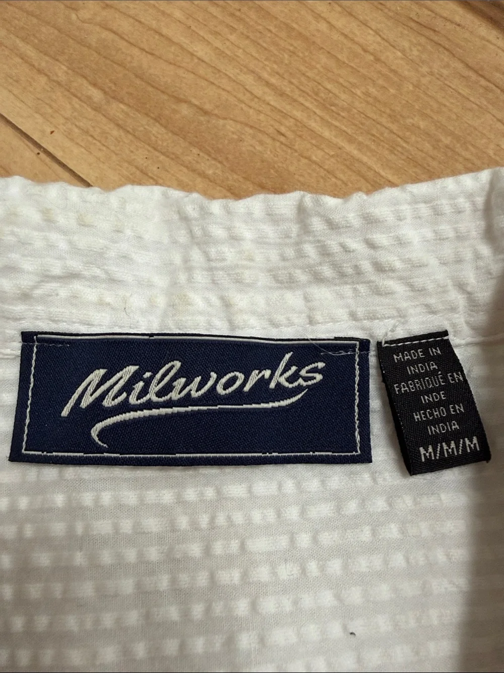 Men’s White Seersucker Short-Sleeve Shirt - Picture 2 of 6